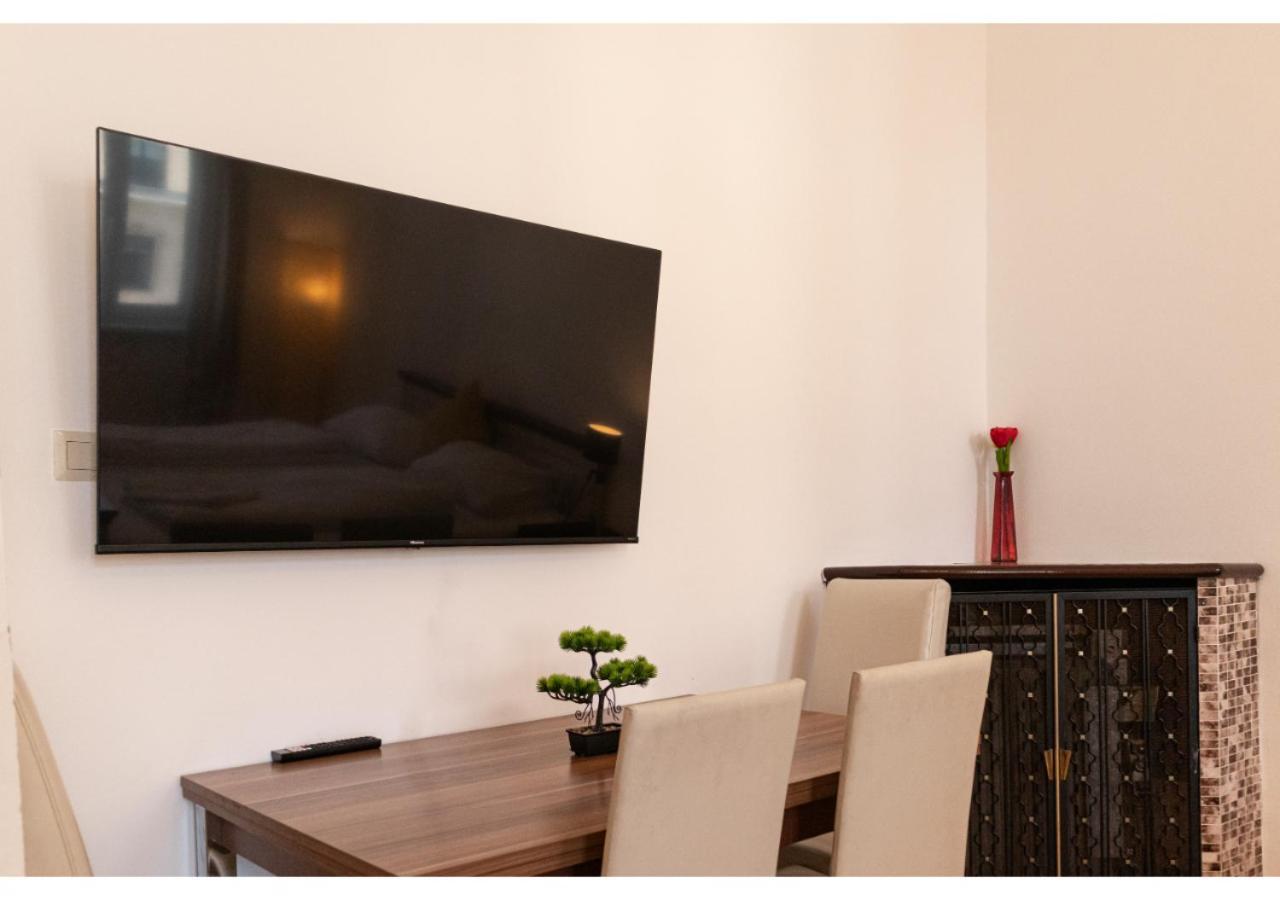 Cheerful 2Br Apartment - Suitable For Longstays Bécs Kültér fotó